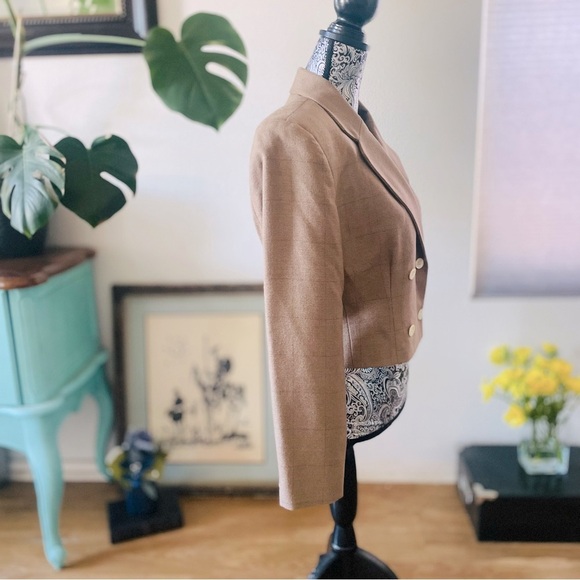 J. Crew Cropped Double-Breasted Wool Blazer, Size 8 - Picture 2 of 7